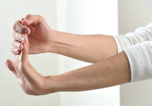 How do you rehab a sore thumb?