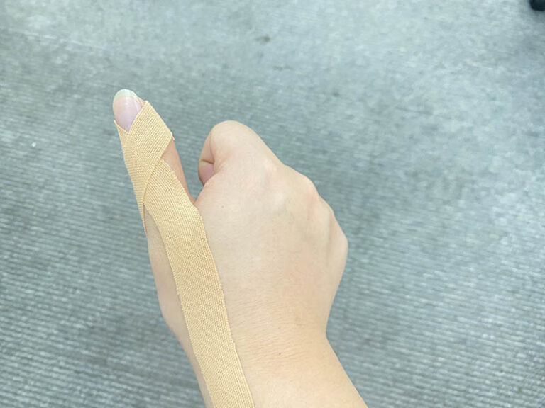 vinger kinesiologie tape