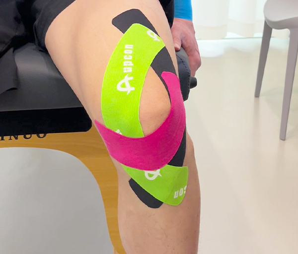 How to Use Runner Knee TapeKinesiology TapeMuscle Tape