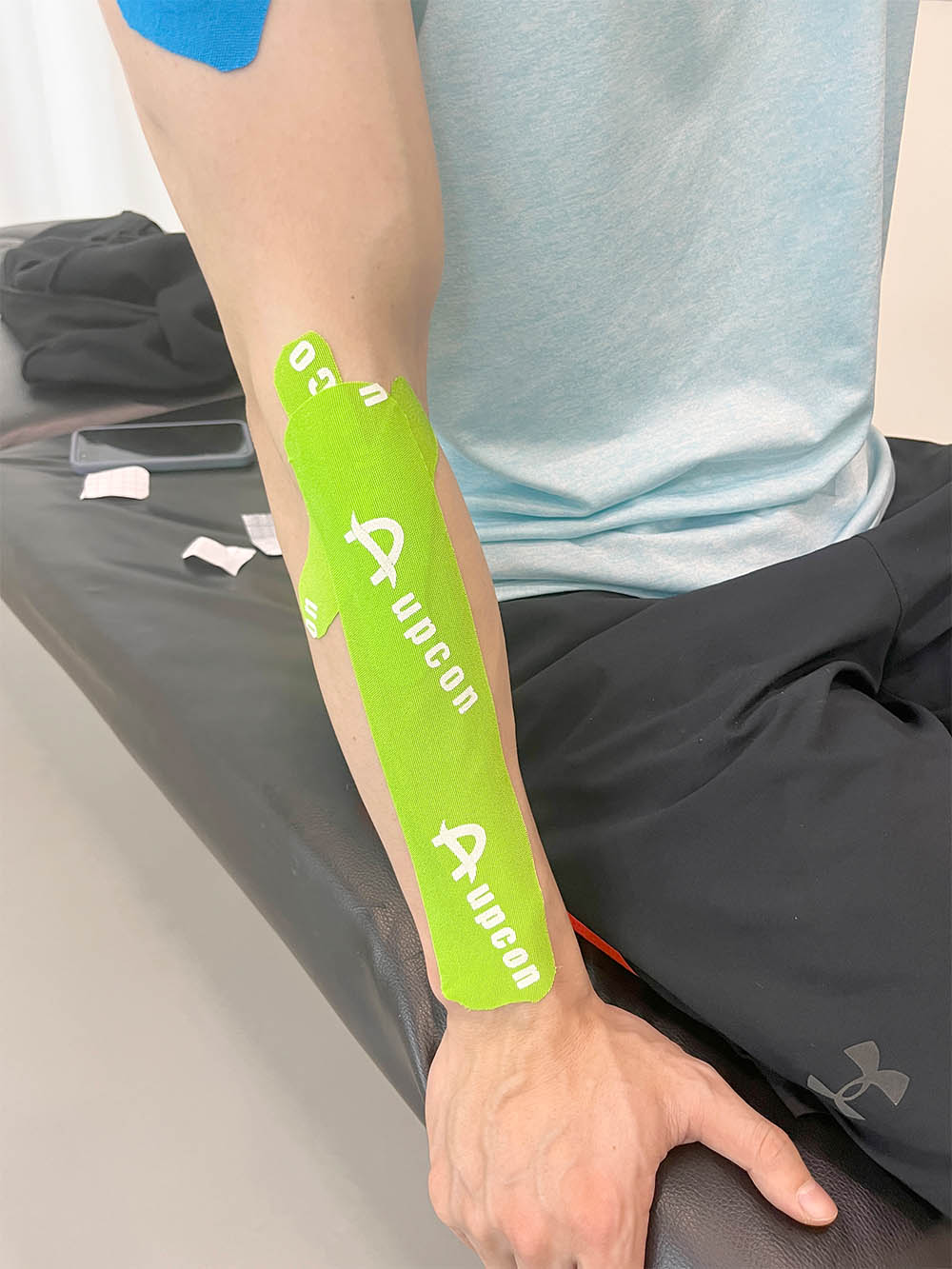 Physiotape für Tennisarm