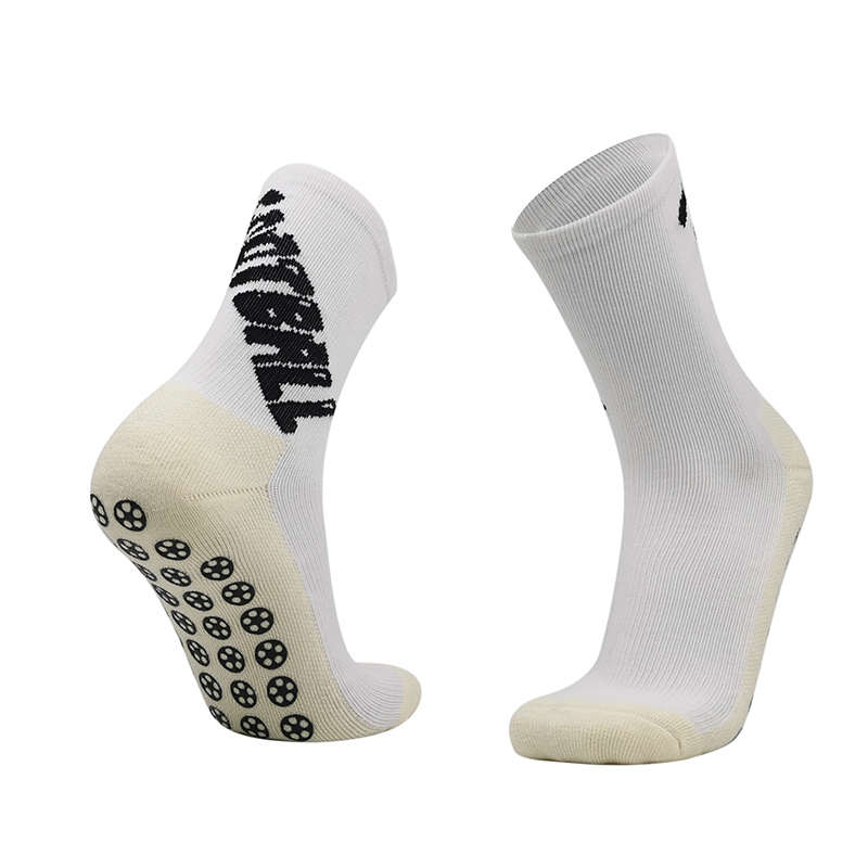 bottes de football à chaussettes blanches