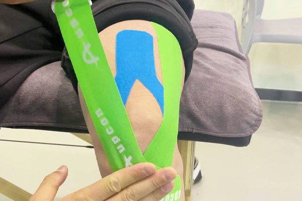 fysiotherapietape voor de knie